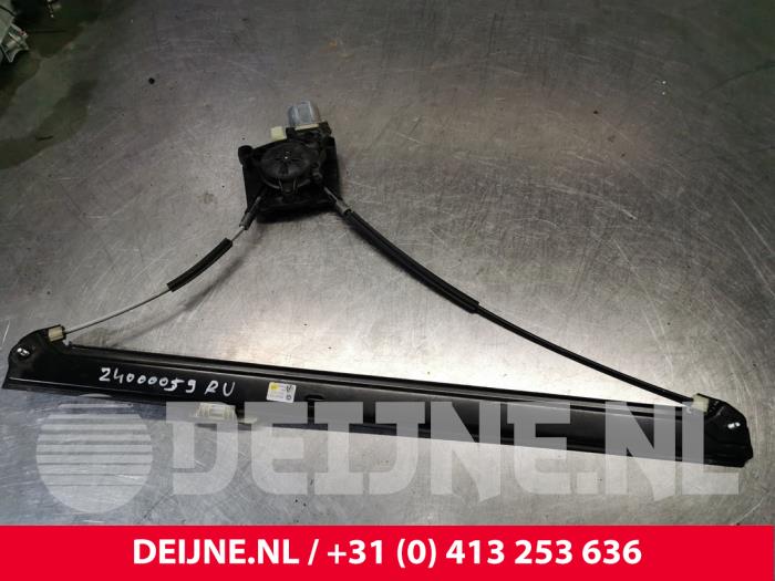 MAN TGE Fenstermechanik 2-türig rechts vorne O209761