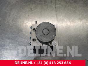 Mercedes Vito ABS Pomp O209789 foto 2