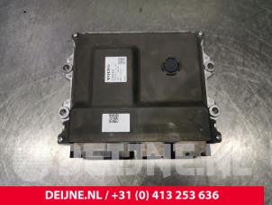 Volvo V60 Engine management computer O209850 photo 2