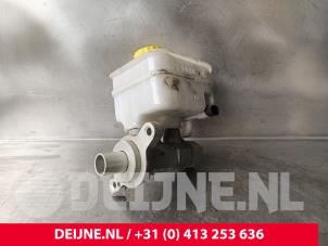 Gebruikte Hoofdremcilinder Iveco New Daily VI 33S15, 35C15, 35S15 Prijs € 96,80 Inclusief btw aangeboden door van Deijne Onderdelen Uden B.V.