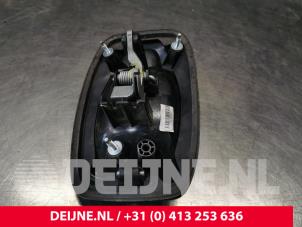 Iveco New Daily Portiergreep 2Deurs rechts O209884 foto 2