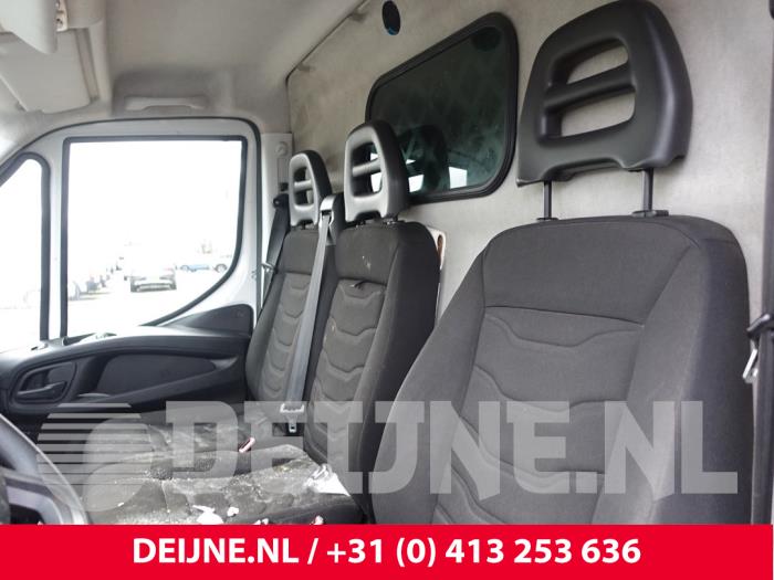 Iveco New Daily Front seatbelt, right O209901
