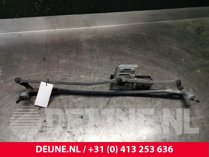 Iveco New Daily Scheibenwischermotor+Mechanik O209908
