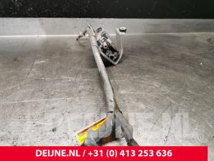 Iveco New Daily Wiper motor + mechanism O209908 photo 3