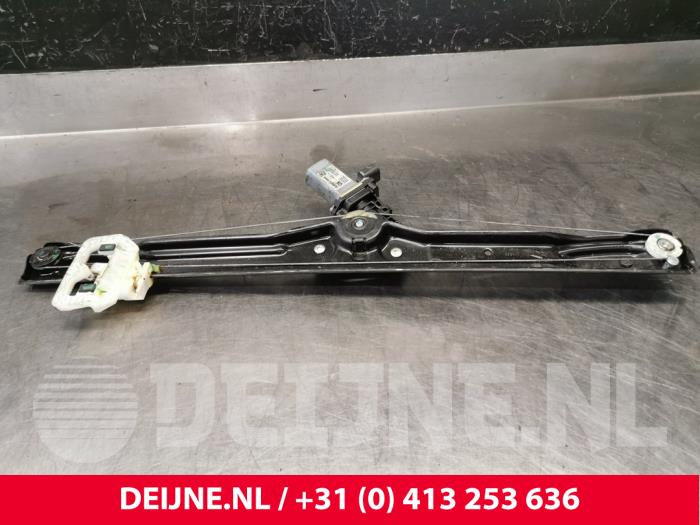 Iveco New Daily Fenstermechanik 2-türig rechts vorne O209912