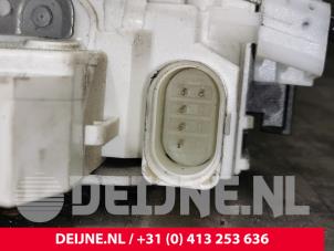 MAN TGE Schiebetür Schließmechanik rechts O209983 foto 3