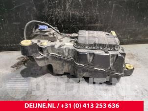 Gebruikte Tank adblue Opel Combo Cargo 1.6 CDTI 75 Prijs € 605,00 Inclusief btw aangeboden door van Deijne Onderdelen Uden B.V.