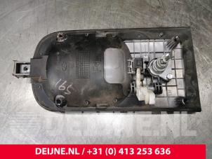 Hyundai H300 Portiergreep 2Deurs links O210153 foto 2