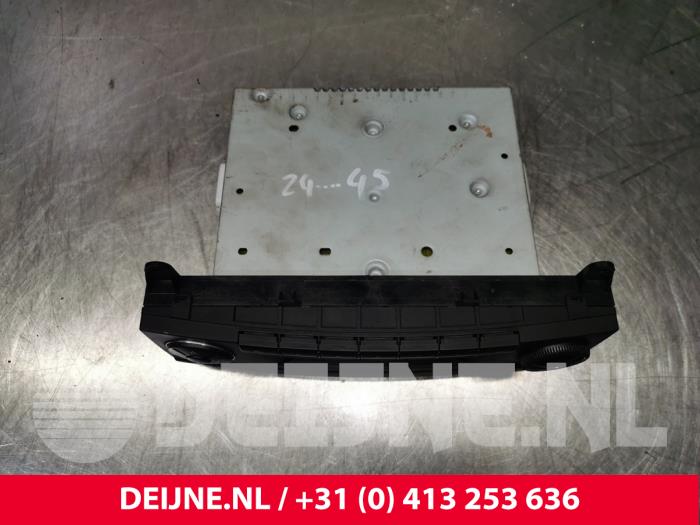 Mercedes Sprinter Radio/CD player (miscellaneous) O210204