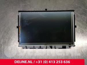 Gebruikte Display Multi Media regelunit Renault Trafic (1FL/2FL/3FL/4FL) 1.6 dCi 125 Twin Turbo Prijs € 272,25 Inclusief btw aangeboden door van Deijne Onderdelen Uden B.V.
