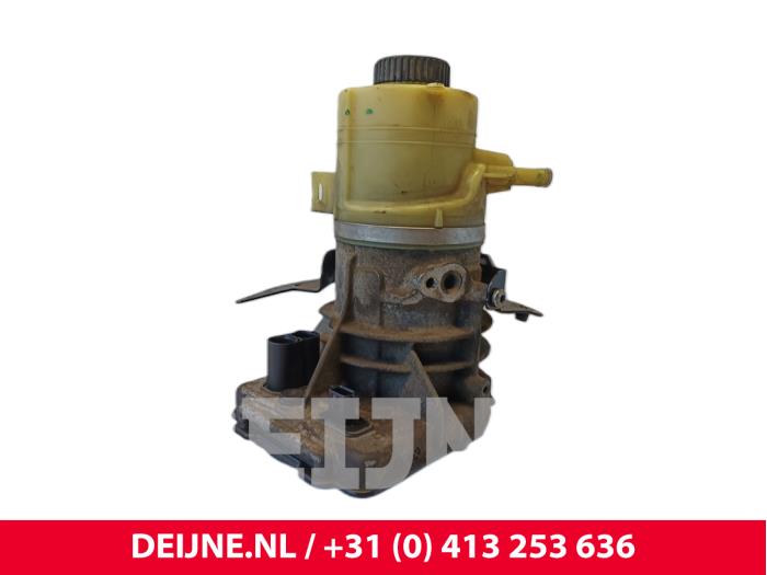 Gebruikte Servopomp Renault Trafic (1FL/2FL/3FL/4FL) 1.6 dCi 125 Twin Turbo Prijs € 363,00 Inclusief btw aangeboden door van Deijne Onderdelen Uden B.V.