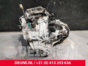 Renault Trafic Getriebe O210263 foto 3