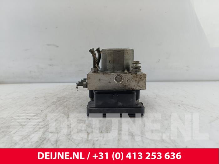 Ford Transit ABS Pomp O210288