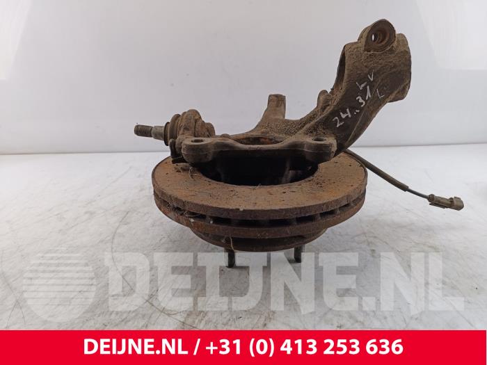 Ford Transit Achsschenkel links vorne O210307