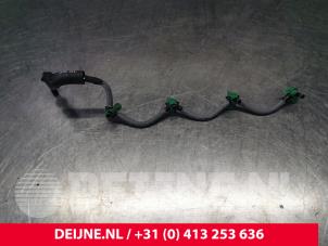 Ford Transit Connect Brandstof retourleiding O210275 foto 2