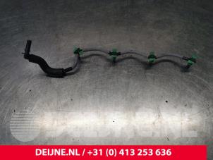 Ford Transit Connect Brandstof retourleiding O210275 foto 3