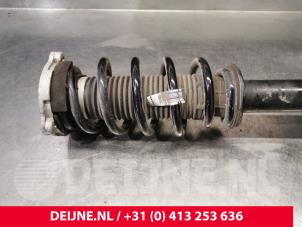 Volvo XC60 Schokdemperpoot rechts-voor O210463 foto 2
