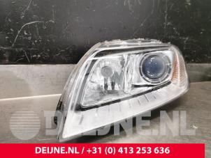 Gebruikte Linker Koplamp Volvo V70 (BW) 1.6 T4 16V Prijs € 350,00 Margeregeling aangeboden door van Deijne Onderdelen Uden B.V.