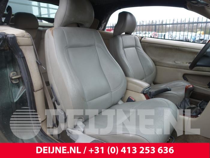 Volvo C70 Sicherheitsgurt links vorne O210588