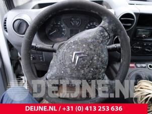 Gebruikte Airbag links (Stuur) Citroen Berlingo 1.6 Hdi 16V 90 Prijs op aanvraag aangeboden door van Deijne Onderdelen Uden B.V.