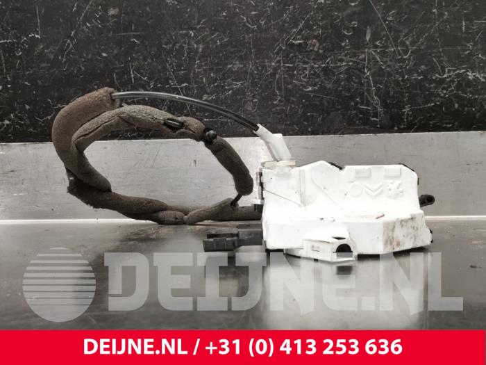 Citroen Berlingo Schuifdeur Slotmechaniek rechts O210651
