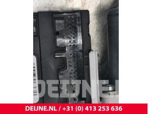 Volkswagen Caddy Fenstermechanik 2-türig links vorne O210829 foto 3
