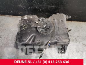 Renault Trafic Adblue Tank O210835 foto 2