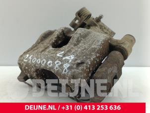 Ford Transit Connect Remklauw (Tang) links-achter O211030 foto 2