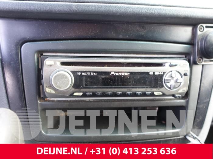 Mercedes Vito Radio O211126