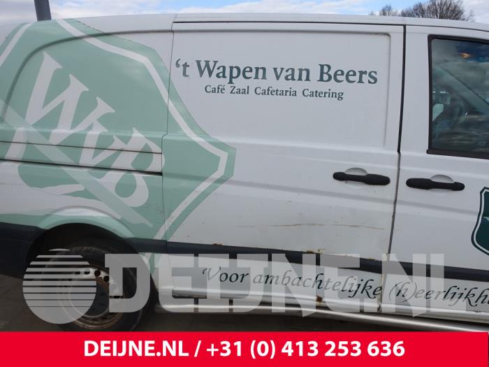Mercedes Vito Schiebetür Schiene rechts O211139