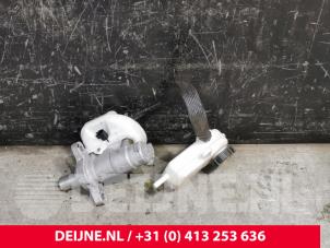 Gebruikte Hoofdremcilinder Ford Transit Custom 2.0 TDCi 16V Eco Blue 105 Prijs € 72,60 Inclusief btw aangeboden door van Deijne Onderdelen Uden B.V.