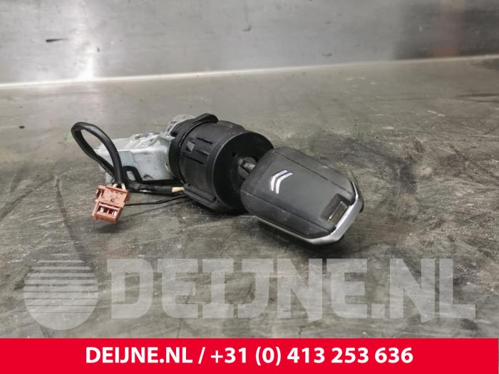 Citroen Jumpy Kontaktslot+Sleutel O211299