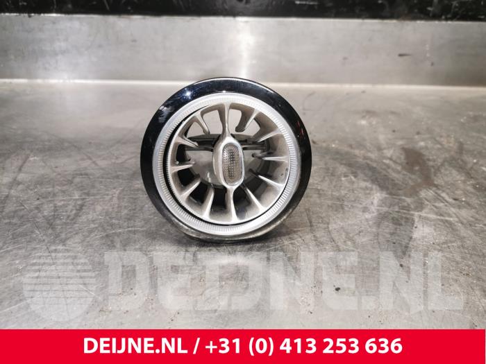 Mercedes E-Klasse Luftgitter Armaturenbrett O211305