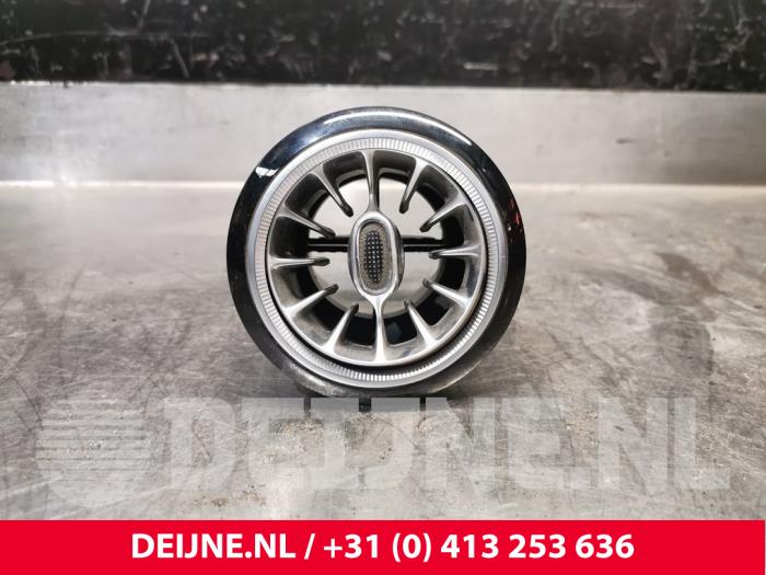 Mercedes E-Klasse Luftgitter Armaturenbrett O211307