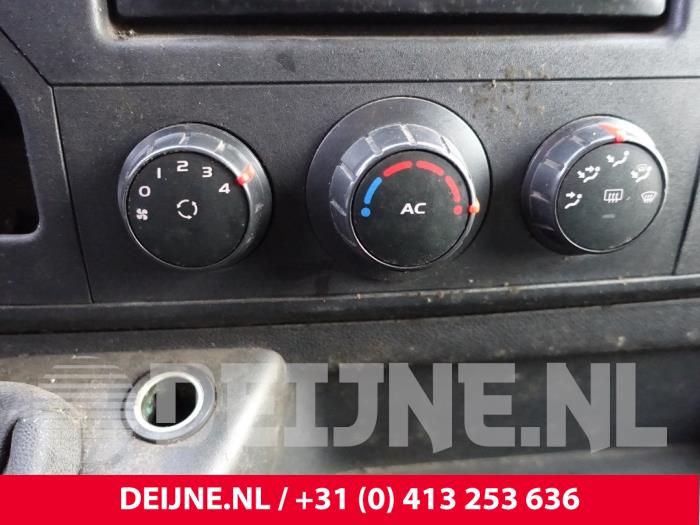 Opel Movano Heater control panel O211339