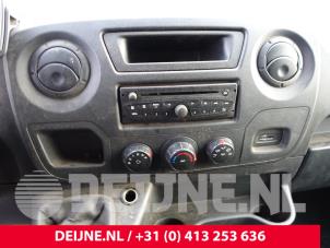 Gebruikte Radio Opel Movano 2.3 CDTi 16V FWD Prijs op aanvraag aangeboden door van Deijne Onderdelen Uden B.V.