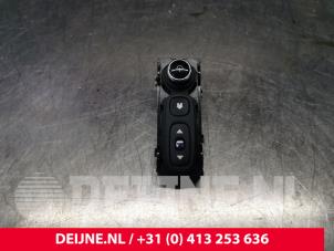 Renault Trafic Regeleinheit Multi Media O211387 foto 2