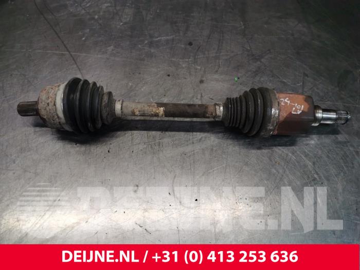 Volvo V40 Aandrijfas links-voor O211403
