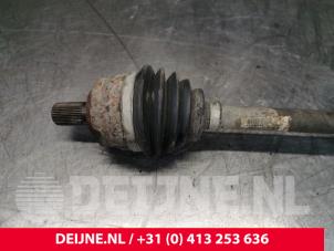Volvo V40 Front drive shaft, left O211403 photo 2