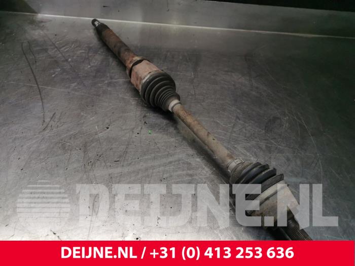 Volvo V40 Aandrijfas rechts-voor O211404