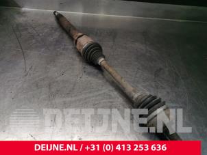 Gebruikte Aandrijfas rechts-voor Volvo V40 (MV) 1.6 D2 Prijs € 100,00 Margeregeling aangeboden door van Deijne Onderdelen Uden B.V.