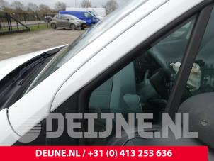 Gebruikte Driehoeks Ruit links-voor Peugeot Partner (GC/GF/GG/GJ/GK) 1.6 HDI 90 Prijs € 54,45 Inclusief btw aangeboden door van Deijne Onderdelen Uden B.V.