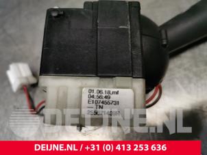 Renault Trafic Licht Schalter O211596 foto 3