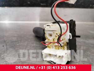 Renault Trafic Licht Schalter O211596 foto 2