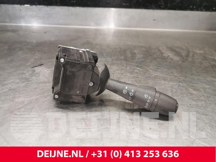 Renault Trafic Ruitenwis Schakelaar O211597