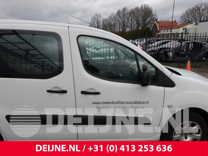 Peugeot Partner Tür 2-türig rechts O211559