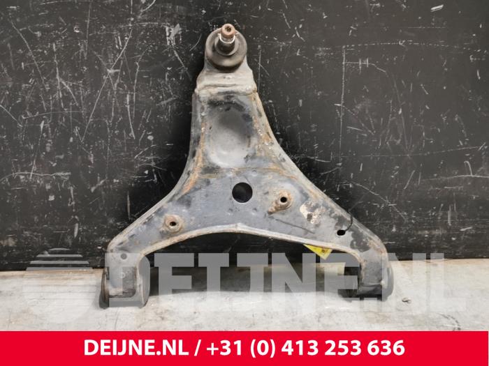 Mercedes Sprinter Draagarm onder rechts-voor O211614