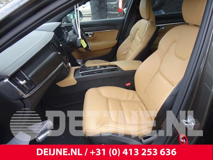 Volvo V90 Sitz links O211687
