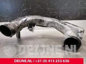Volvo V40 Air intake hose O211722 photo 2