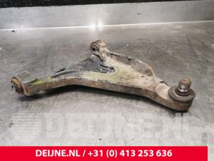 Volvo V70 Front lower wishbone, right O211789 photo 3